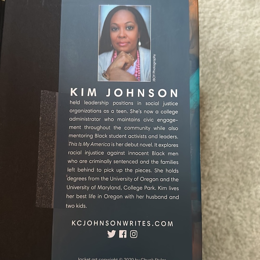 Fiction book - Picture 4 of 5
